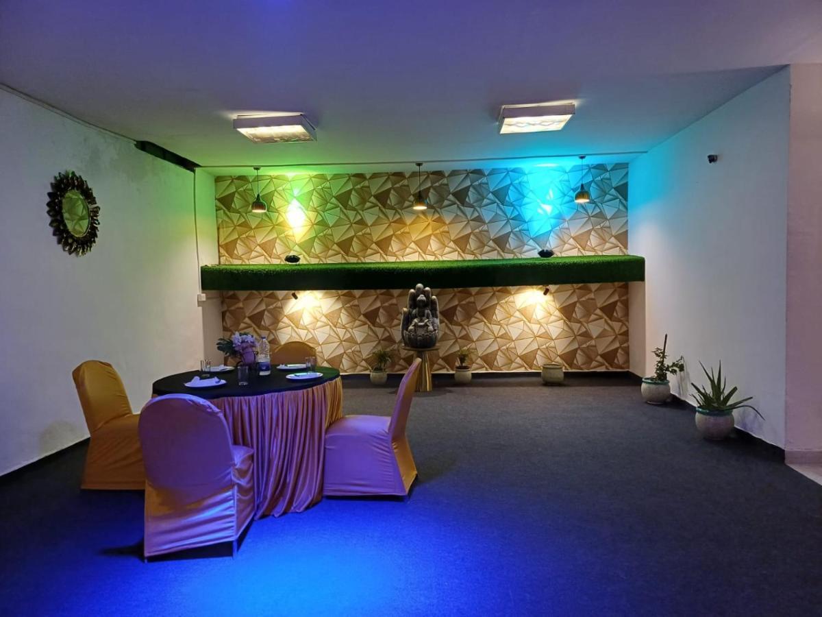 Hotel Elite Sector 45 I Gurgaon Central I Couple Friendly 外观 照片