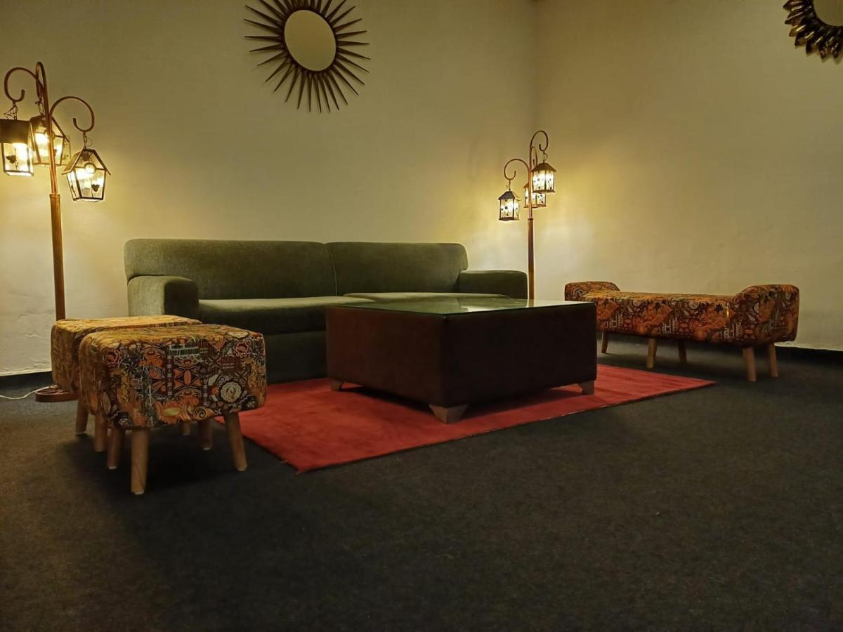 Hotel Elite Sector 45 I Gurgaon Central I Couple Friendly 外观 照片