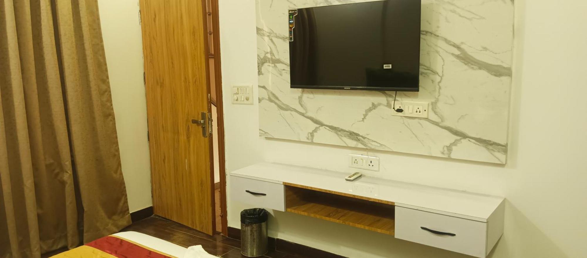 Hotel Elite Sector 45 I Gurgaon Central I Couple Friendly 外观 照片