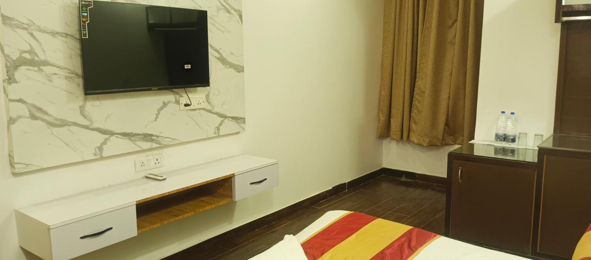 Hotel Elite Sector 45 I Gurgaon Central I Couple Friendly 外观 照片