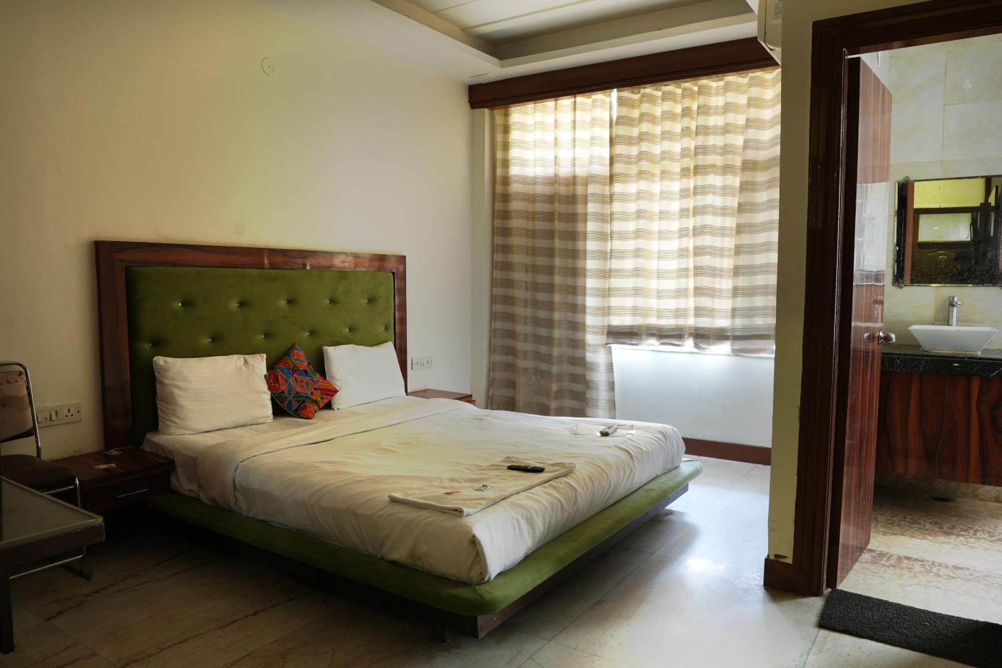 Hotel Elite Sector 45 I Gurgaon Central I Couple Friendly 外观 照片