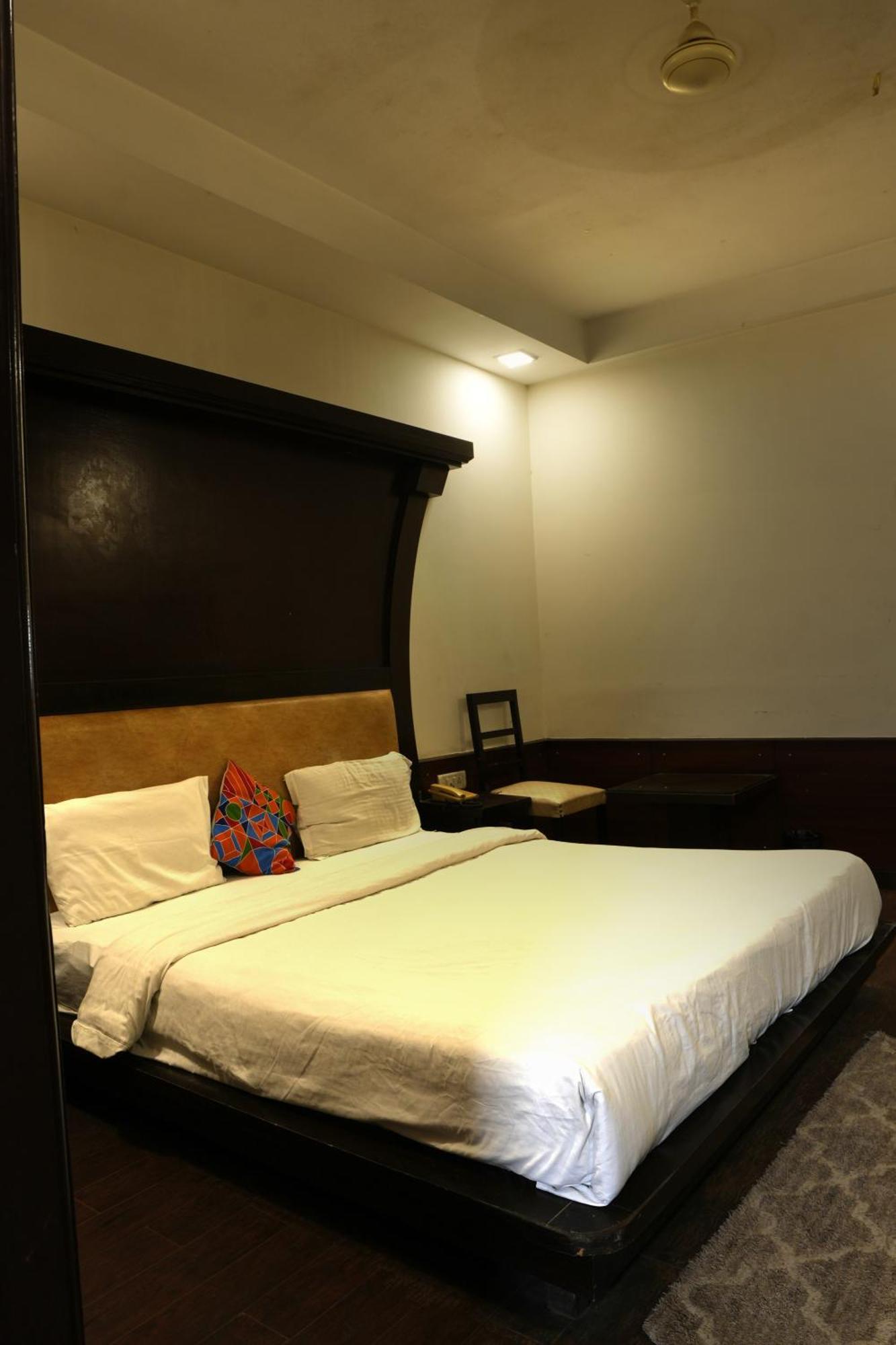 Hotel Elite Sector 45 I Gurgaon Central I Couple Friendly 外观 照片