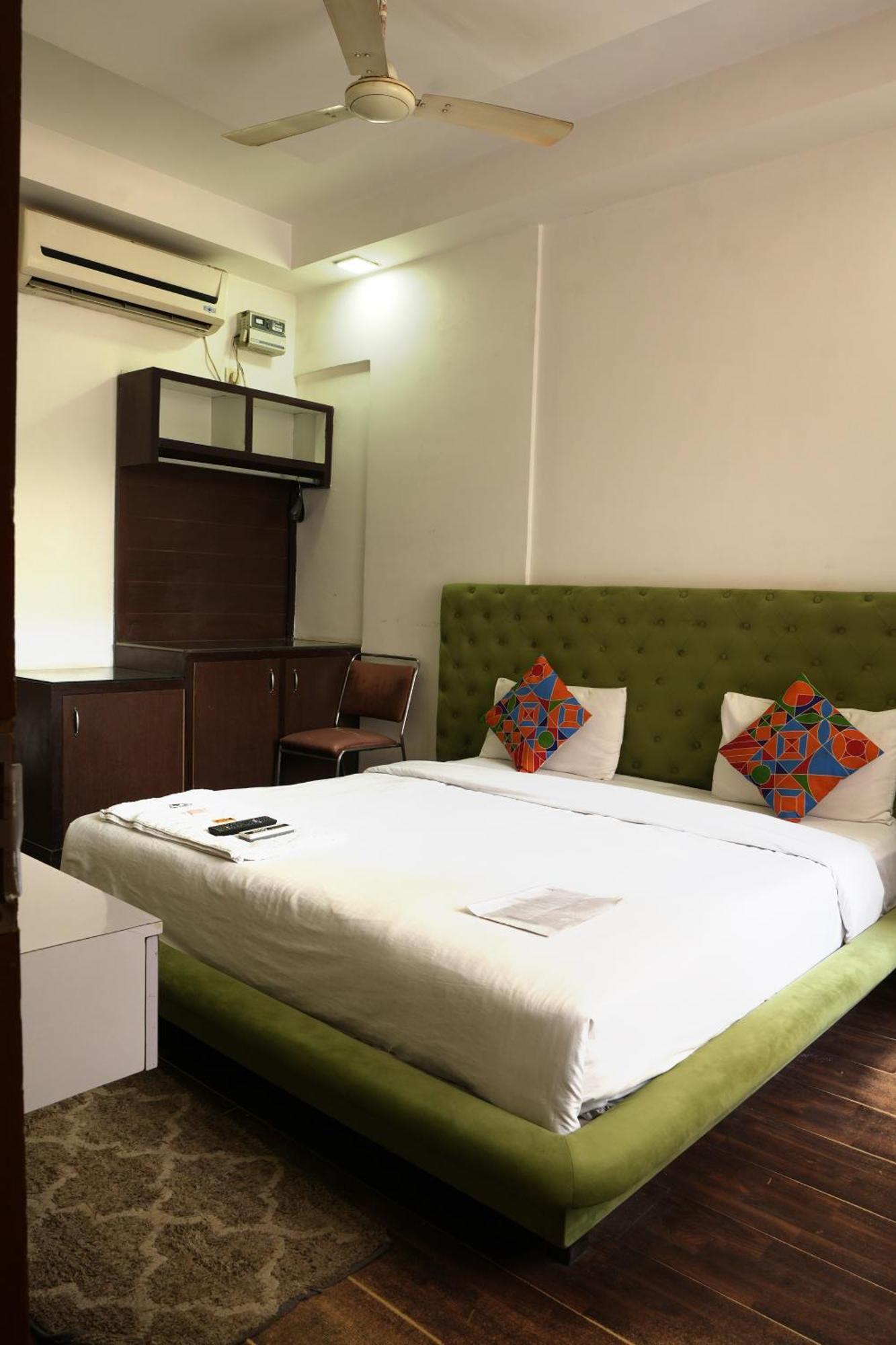 Hotel Elite Sector 45 I Gurgaon Central I Couple Friendly 外观 照片