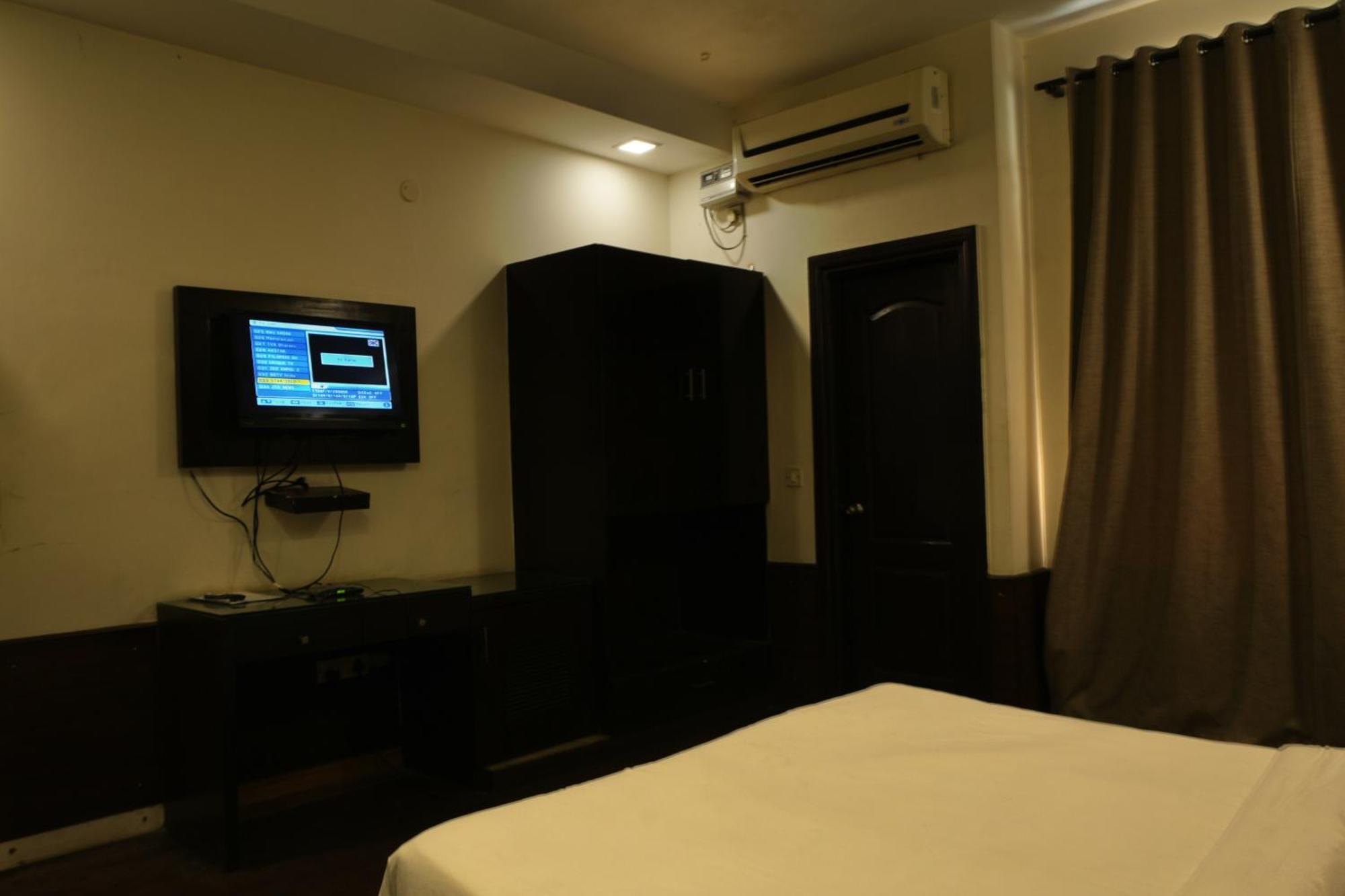 Hotel Elite Sector 45 I Gurgaon Central I Couple Friendly 外观 照片