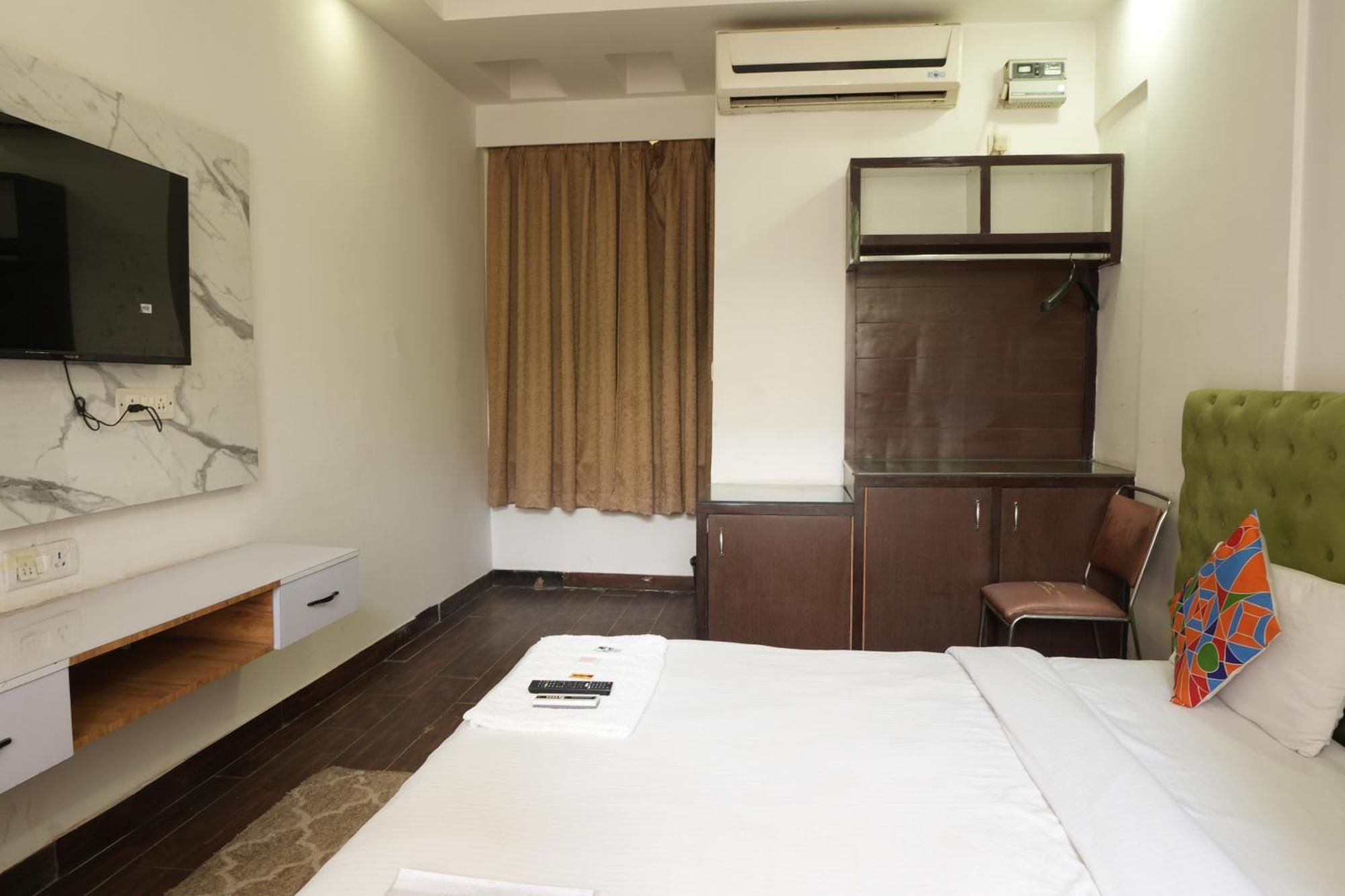 Hotel Elite Sector 45 I Gurgaon Central I Couple Friendly 外观 照片