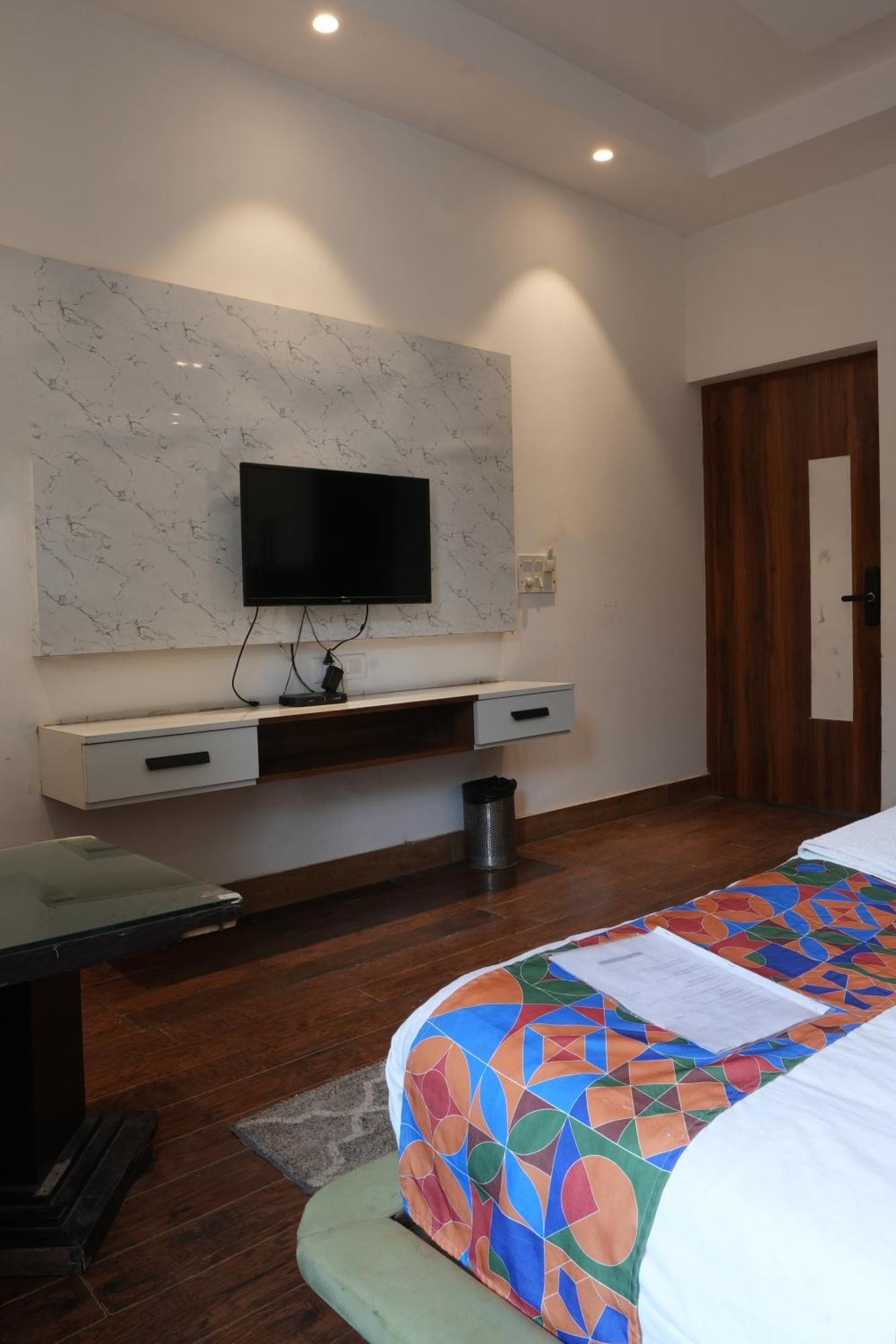 Hotel Elite Sector 45 I Gurgaon Central I Couple Friendly 外观 照片
