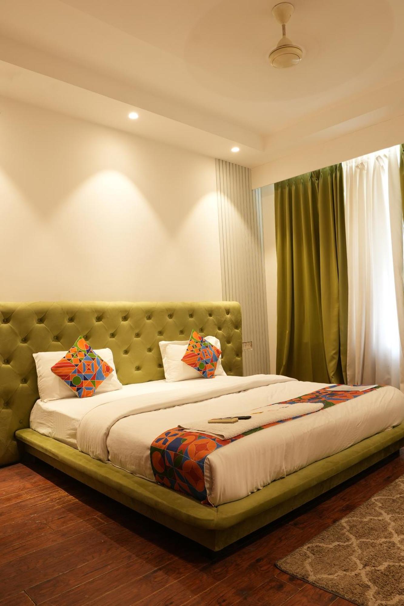 Hotel Elite Sector 45 I Gurgaon Central I Couple Friendly 外观 照片